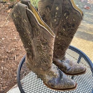 Embroidered Brown Heeled Boots